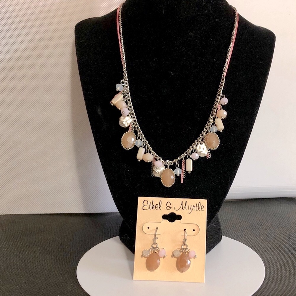 Necklace & Earrings Set